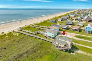 2032 Bluewater Hwy, Surfside Beach, TX 77541 - Photo 2