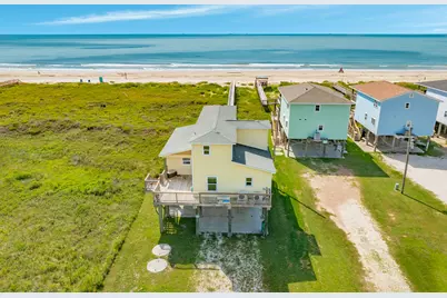 2032 Blue Water Highway, Surfside Beach, TX 77541 - Photo 12