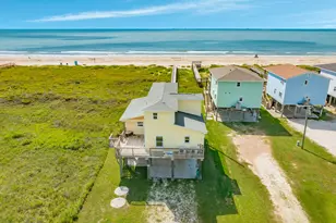 2032 Bluewater Hwy, Surfside Beach, TX 77541 - Photo 12