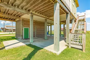 2032 Bluewater Hwy, Surfside Beach, TX 77541 - Photo 44