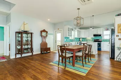 2032 Blue Water Highway, Surfside Beach, TX 77541 - Photo 4