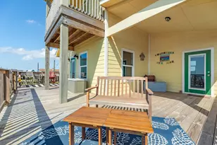 2032 Bluewater Hwy, Surfside Beach, TX 77541 - Photo 16