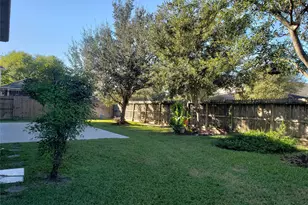 8714 Warrenford Dr, Houston, TX 77083 - Photo 28
