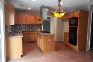 8714 Warrenford Dr, Houston, TX 77083 - Photo 8