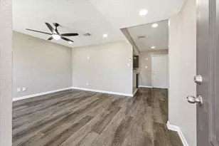 12227 Pompton Dr, Houston, TX 77089 - Photo 2