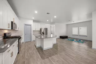 7018 Whispering Leaf St, Rosenberg, TX 77469 - Photo 10