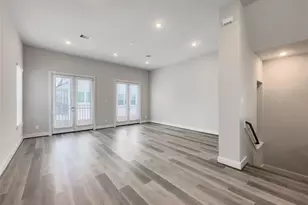 1250 N Post Oak Rd, Houston, TX 77055 - Photo 10