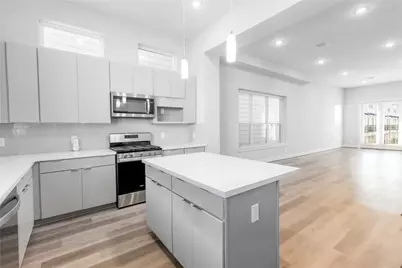1250 N Post Oak Road #C, Houston, TX 77055 - Photo 8