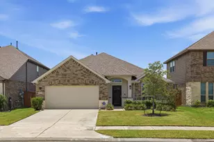 10318 Muir Bend Dr, Rosharon, TX 77583 - Photo 2