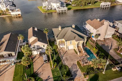 4121 W Bayside Way, Jamaica Beach, TX 77554 - Photo 12