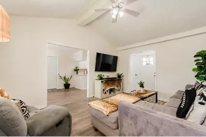 223 Avenue H, Brazoria, TX 77422 - Photo 6