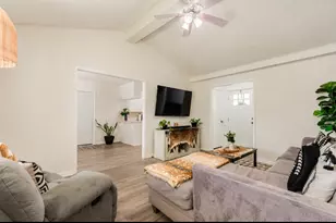 223 Avenue H, Brazoria, TX 77422 - Photo 6