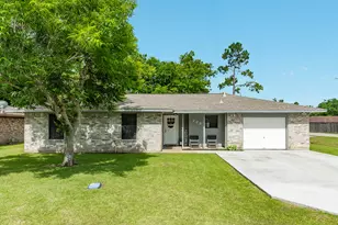 223 Avenue H, Brazoria, TX 77422 - Photo 2