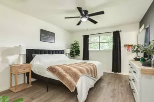 223 Avenue H, Brazoria, TX 77422 - Photo 14