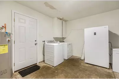 223 Avenue H, Brazoria, TX 77422 - Photo 20