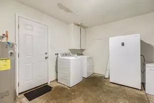 223 Avenue H, Brazoria, TX 77422 - Photo 20