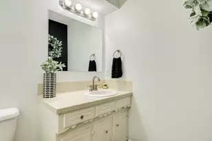 223 Avenue H, Brazoria, TX 77422 - Photo 16