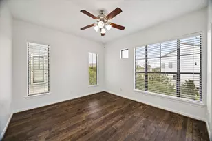 1110 W 25th St, Houston, TX 77008 - Photo 18