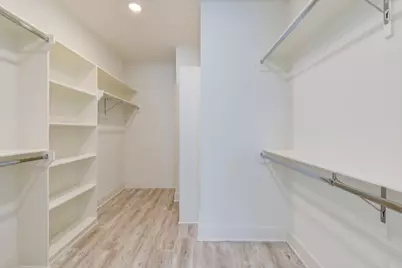 2722 Oakwood Crest Lane, Houston, TX 77018 - Photo 18