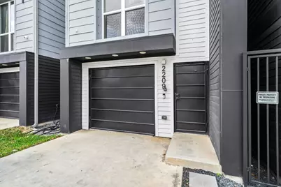 2209 Staples Street, Houston, TX 77026 - Photo 36
