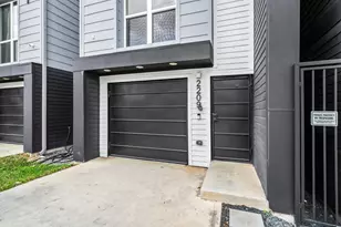 2209 Staples St, Houston, TX 77026 - Photo 36