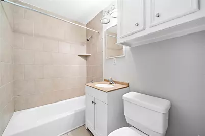 230 W 27th Street #2, Houston, TX 77008 - Photo 8