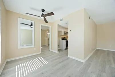 1516 Bay Area Boulevard #Q3, Houston, TX 77058 - Photo 4