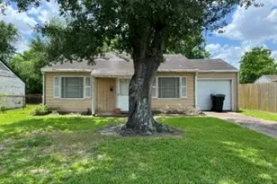 1406 Pleasantville Dr, Houston, TX 77029 - Photo 1