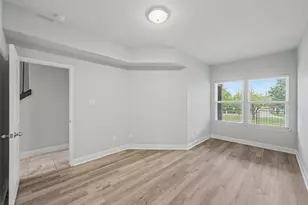 17570 Hwy 105 W, Conroe, TX 77356 - Photo 12