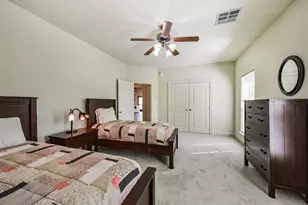 10 Raccoon Ramble, Cleveland, TX 77327 - Photo 6