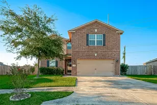 346 Apache Field Ln, La Marque, TX 77568 - Photo 4