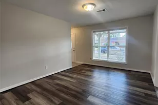 4214 Wuthering Heights Dr, Houston, TX 77045 - Photo 8