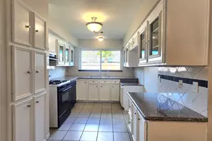 4214 Wuthering Heights Dr, Houston, TX 77045 - Photo 6