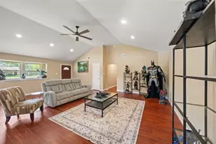13406 E Cypress Forest Dr, Houston, TX 77070 - Photo 10