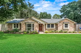 13406 E Cypress Forest Dr, Houston, TX 77070 - Photo 2