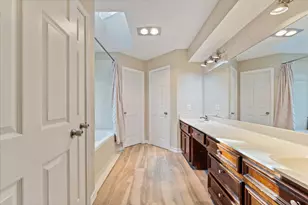 7238 N Hearthstone Green Dr, Houston, TX 77095 - Photo 16