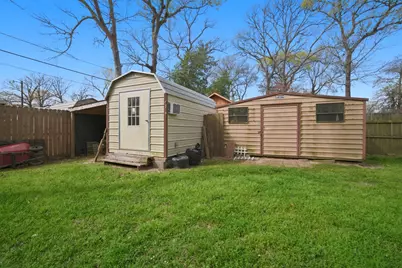 209 Red Oak Street, Livingston, TX 77351 - Photo 30