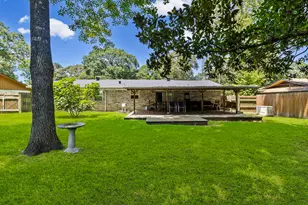 209 Red Oak St, Livingston, TX 77351 - Photo 44