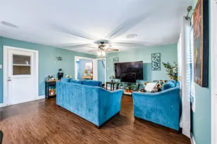 8823 Shadow Crest St, Houston, TX 77074 - Photo 8