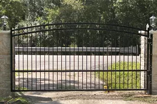 923 Y. U. Jones Rd, Richmond, TX 77469 - Photo 4