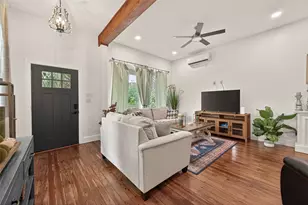 2815 Ball St, Galveston, TX 77550 - Photo 8