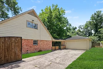 2174 Little Cedar Drive, Houston, TX 77339 - Photo 18