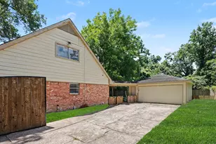 2174 Little Cedar Dr, Houston, TX 77339 - Photo 18
