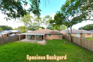 17014 Forest Bend Ave, Friendswood, TX 77546 - Photo 4