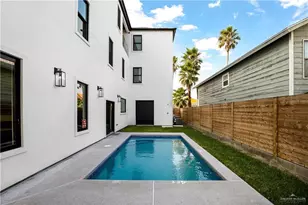 129 E Acapulco, South Padre Island, TX 78597 - Photo 32