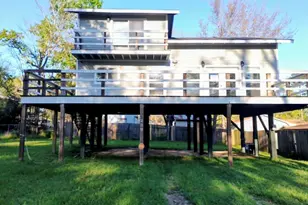 239 Cove View Dr, Trinity, TX 75862 - Photo 1