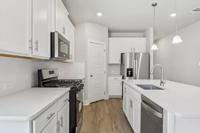 29019 Farmhouse Estates Drive, Waller, TX 77484 - Photo 6