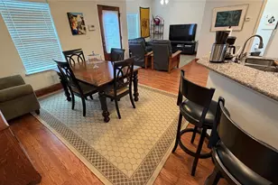 1209 11th St, Galveston, TX 77550 - Photo 32