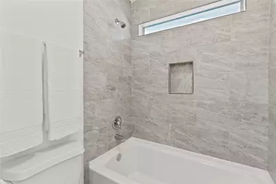 878 Sun Prairie Drive, Houston, TX 77090 - Photo 24