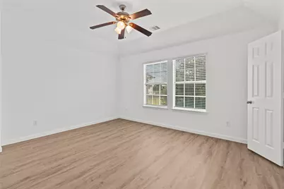 878 Sun Prairie Drive, Houston, TX 77090 - Photo 16